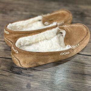 UGG Slippers 3312 Ansley Chestnut Suede Wool Moccasins Women’s Size 8